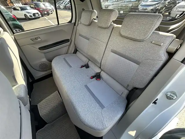 トヨタ パッソ X Lパッケージ S 愛媛県 2018(平30)年 1.9万km ホワイト 純正SDナビ（Bluetooth/ワンセグテレビ）/バックカメラ/ETC/布シート/SDミュージックサーバー/AUX接続可能/純正フロアマット/クリアランスソナー/ABS/横滑り防止装置/盗難防止装置/ハロゲンヘッドライト/スマートキー×２