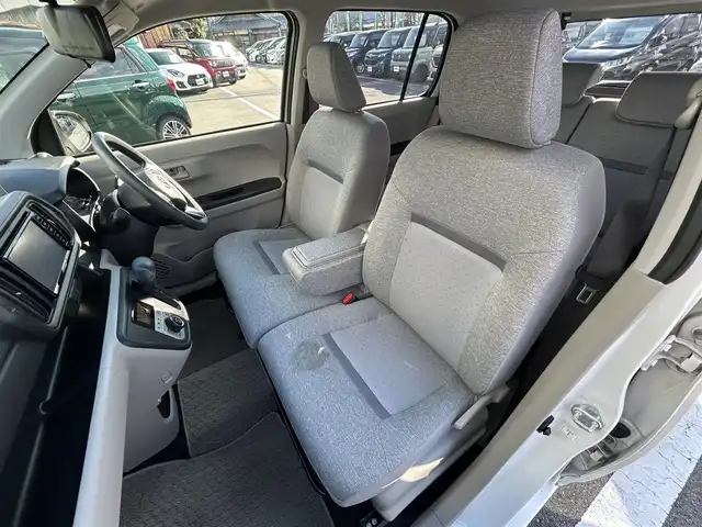 トヨタ パッソ X Lパッケージ S 愛媛県 2018(平30)年 1.9万km ホワイト 純正SDナビ（Bluetooth/ワンセグテレビ）/バックカメラ/ETC/布シート/SDミュージックサーバー/AUX接続可能/純正フロアマット/クリアランスソナー/ABS/横滑り防止装置/盗難防止装置/ハロゲンヘッドライト/スマートキー×２