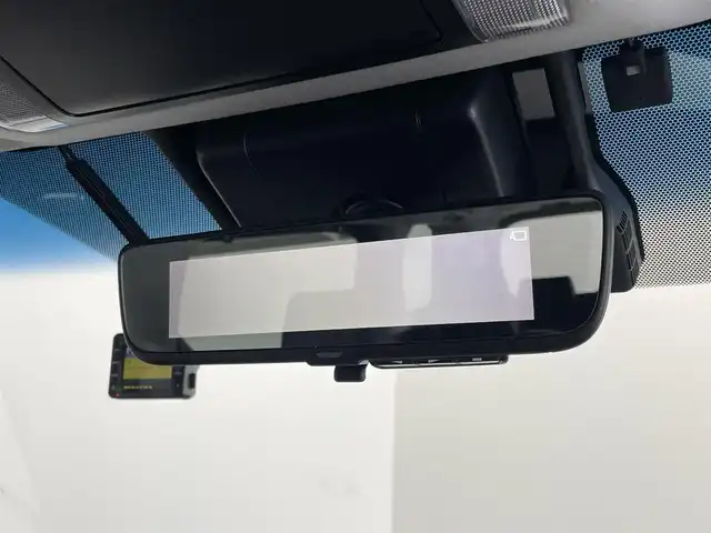 トヨタ アルファードハイブリット SR 埼玉県 2019(令1)年 5.1万km ホワイトパールクリスタルシャイン ４WD/純正10インチナビ/純正12インチフリップダウンモニター/トヨタセーフティーセンス/・プリクラッシュセーフティー/・レーントレーシングアシスト/・クリアランスソナー/・パーキングサポートブレーキ/・ブラインドスポットモニター/前後ドライブレコーダー/両側パワースライドドア/レーダークルーズコントロール/デジタルインナーミラー/バックカメラ/シートヒーター/エアシート/パワーシート/シートメモリー/Bluetooth/CD、DVD/LEDヘッドライト/LEDフォグランプ/オートライト/オートマチックハイビーム/純正フロアマット/純正アルミホイール