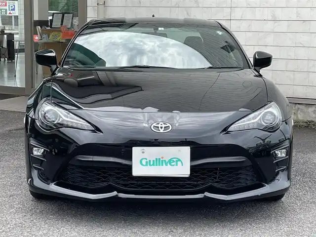 トヨタ ８６ GT ブラックリミテッド 大分県 2020(令2)年 7.6万km クリスタルブラックシリカ ワンオーナー/ブラックハーフレザーシート/純正メモリナビ NSZT-W68T/【フルセグ/DVD/BTオーディオ】/バックカメラ/純正17インチアルミホイール/前後ブレンボキャリパー/TRDドアスタビライザー/クルーズコントロール/前席シートヒーター/ETC/LEDヘッドライト/LEDフォグランプ/オートライト/リアフォグランプ/レザーステアリング/ステアリングリモコン/パドルシフト/チルトステアリング/運転席シートリフター/エンジンプッシュスタート/横滑り防止装置/フロアマット/電動格納ミラー/サイド&Wエアバッグ/ABS/スマートキー×2/オールオートパワーウィンドウ/保証書/車両取説/ナビ取説