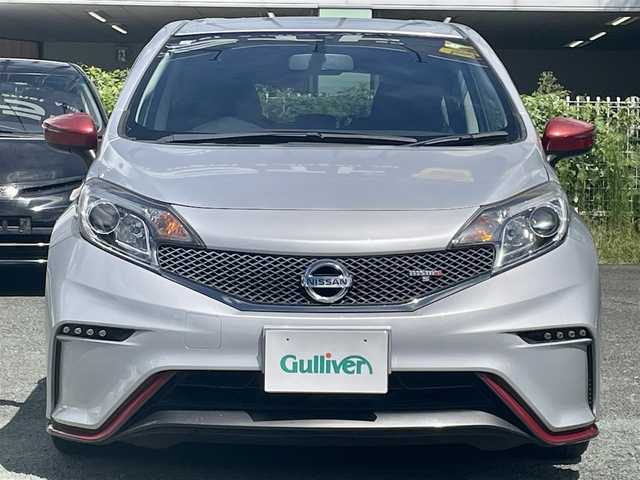 日産 ノート ニスモS 熊本県 2015(平27)年 2.6万km ブリリアントシルバー ワンオーナー/MT車/プッシュスタート/純正ナビ/（CD・フルセグTV・BTオーディオ・SD）/バックカメラ/ETC/純正17インチAW/LEDヘッドライト/オートライト/フォグライト/純正フロアマット/純正ドアバイザー/新車保証書/取扱説明書/スマートスペアキー×1本