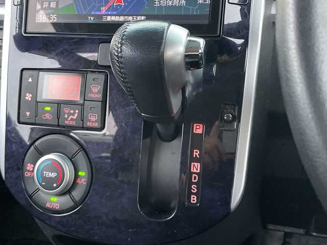 ダイハツ タント カスタム RS トップED SA Ⅲ 三重県 2017(平29)年 7.9万km ブラックマイカメタリック 登録時79047km/禁煙車/純正８インチＳＤナビ/・フルセグ・Ｂｌｕｅｔｏｏｔｈ・ＨＤＭＩ・ＵＳＢ/・CD/DVD・SD・AM/FM/両側パワースライドドア/シートヒーター/衝突軽減ブレーキ/ＡＵＴＯライト/ＡＵＴＯハイビーム/ＬＥＤヘッドライト/革巻きステアリング/ETC/アイドリングストップ/電動格納ミラー