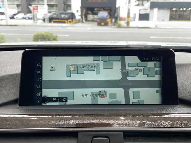 ＢＭＷ ３１８ｉ ツーリング ラグジュアリー 高知県 2017(平29)年 6.5万km ミネラルホワイト 純正ナビ/・Ｂｌｕｅｔｏｏｔｈ/・ＣＤ／ＤＶＤ/バックモニター/ＥＴＣ/茶色レザーシート/パワーシート/シートヒーター/プッシュスタート/スペアキー/LEDヘッドライト