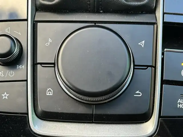 マツダ マツダ３ファストバック 15S ツーリング 大阪府 2021(令3)年 3.8万km ジェットブラックマイカ ワンオーナー/純正SDナビ/BTオーディオ/フルセグテレビ/CD/DVD/バックカメラ/ステアリングスイッチ/クルーズコントロール/i-ACTIVSENSE/電動パーキングブレーキ/オートホールド/ETC/LEDヘッドライト/オートライト/純正18インチAW/純正フロアマット/スマートキープッシュスタート/スペアキー