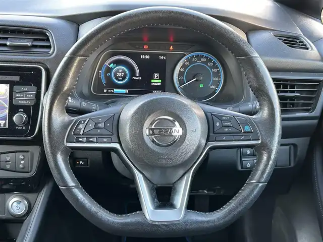 日産 リーフ e+ X 静岡県 2019(令1)年 2万km ブリリアントホワイトパール ユーザー買取車両/電気自動車/純正SDナビ「AM/FM/TV/CD/BT/DVD」/純正16インチAW/純正LEDヘッドライト/クルーズコントロール（追従走行あり）/車外カメラ（バック/全方位）/USB入力端子/ETC/ドライブレコーダー/シートヒーター/追突被害軽減システム/コーナーセンサー/スマートキー/スペアキー×１/保証書/取扱説明書