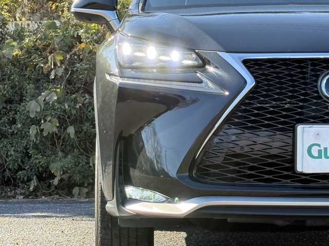レクサス ＮＸ 300h Fスポーツ 大分県 2015(平27)年 7.4万km グラファイトブラックガラスフレーク ブラック/レッドレザーシート/サンルーフ/シートヒーター/ベンチレーション/純正メモリーナビ/パノラミックビューモニター/フルセグ /Bluetooth/アダプティブクルーズコントロール/レーンキープアシスト/パワーシート/純正LEDヘッドライト/オートライトコントロール/スマートキー/エンジンプッシュスタート/ステアリングヒーター/リアクリアランスソナー/ビルトインETC