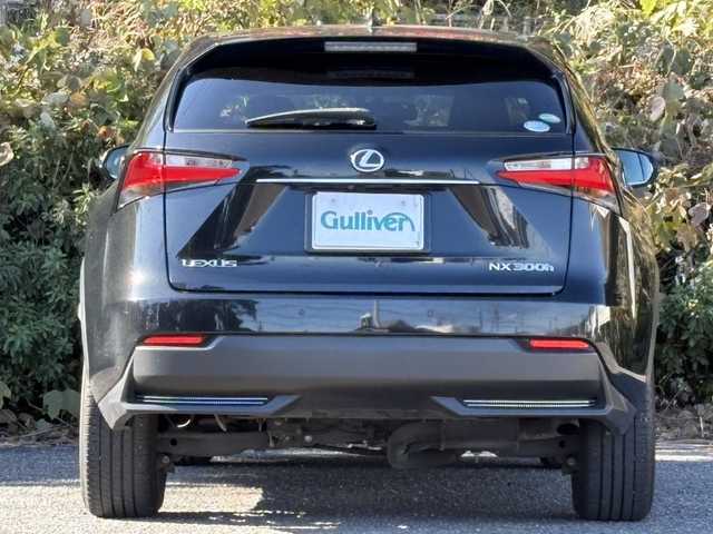 レクサス ＮＸ 300h Fスポーツ 大分県 2015(平27)年 7.4万km グラファイトブラックガラスフレーク ブラック/レッドレザーシート/サンルーフ/シートヒーター/ベンチレーション/純正メモリーナビ/パノラミックビューモニター/フルセグ /Bluetooth/アダプティブクルーズコントロール/レーンキープアシスト/パワーシート/純正LEDヘッドライト/オートライトコントロール/スマートキー/エンジンプッシュスタート/ステアリングヒーター/リアクリアランスソナー/ビルトインETC