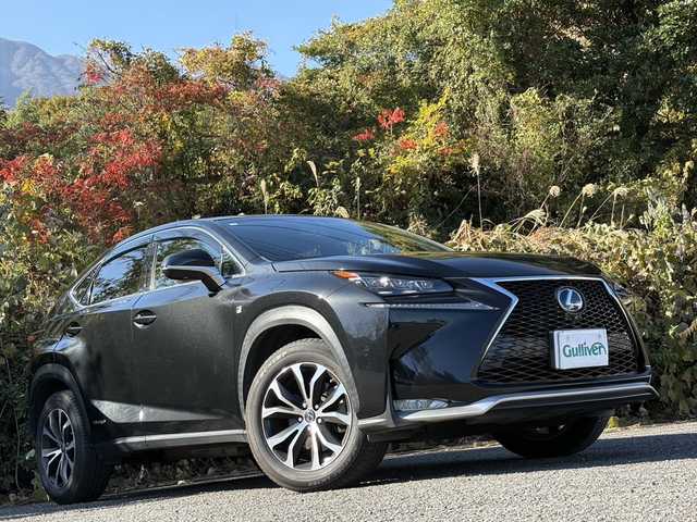 レクサス ＮＸ 300h Fスポーツ 大分県 2015(平27)年 7.4万km グラファイトブラックガラスフレーク ブラック/レッドレザーシート/サンルーフ/シートヒーター/ベンチレーション/純正メモリーナビ/パノラミックビューモニター/フルセグ /Bluetooth/アダプティブクルーズコントロール/レーンキープアシスト/パワーシート/純正LEDヘッドライト/オートライトコントロール/スマートキー/エンジンプッシュスタート/ステアリングヒーター/リアクリアランスソナー/ビルトインETC