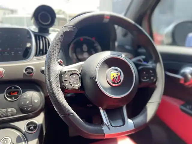 アバルト ５９５ ツーリズモ 栃木県 2018(平30)年 4万km グレーＭ 純正ディスプレイオーディオ/AppleCarPlay/赤革/ETC/社外ドラレコ/リアソナー/キセノンヘッドライト/純正17インチAW