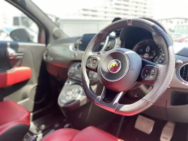 アバルト ５９５ ツーリズモ 栃木県 2018(平30)年 4万km グレーＭ 純正ディスプレイオーディオ/AppleCarPlay/赤革/ETC/社外ドラレコ/リアソナー/キセノンヘッドライト/純正17インチAW