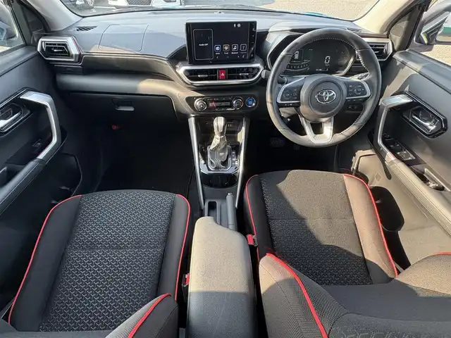 トヨタ ライズ Z 徳島県 2021(令3)年 2万km ブラックマイカメタリック/ターコイズブルーマイカメタリック スマートアシストIII　/モデリスタフルエアロ　/ディスプレイオーディオ/（フルセグTV/Bluetooth/ラジオ）　/純正１７インチアルミホイール/トラクションコントロール/アイドリングストップ/フルセグＴＶ　/LEDヘッドライト/LEDフォグランプ/オートライト/ウィンカーミラー/革巻きステアリング　/ステアリングリモコン/レーダークルーズコントロール　/社外前後ドライブレコーダー/両席シートヒーター　/スマートキー　/スペアキー　/純正フロアマット/サイドバイザー/カーテンエアバック/リヤワイパー