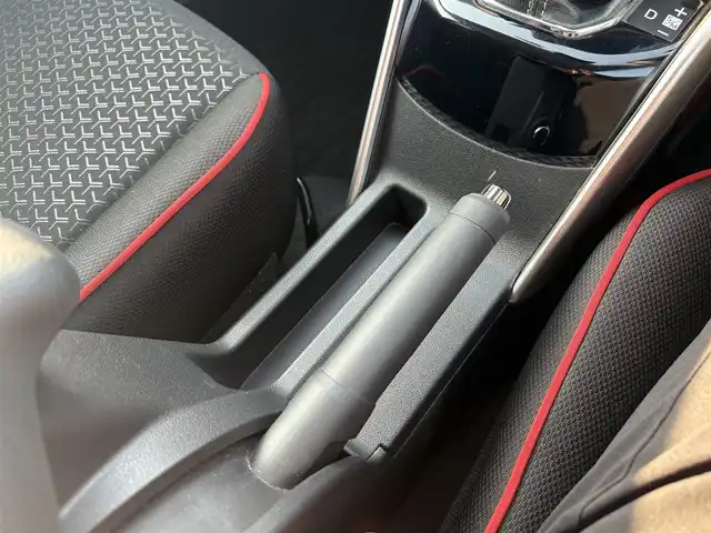 トヨタ ライズ Z 徳島県 2021(令3)年 2万km ブラックマイカメタリック/ターコイズブルーマイカメタリック スマートアシストIII　/モデリスタフルエアロ　/ディスプレイオーディオ/（フルセグTV/Bluetooth/ラジオ）　/純正１７インチアルミホイール/トラクションコントロール/アイドリングストップ/フルセグＴＶ　/LEDヘッドライト/LEDフォグランプ/オートライト/ウィンカーミラー/革巻きステアリング　/ステアリングリモコン/レーダークルーズコントロール　/社外前後ドライブレコーダー/両席シートヒーター　/スマートキー　/スペアキー　/純正フロアマット/サイドバイザー/カーテンエアバック/リヤワイパー