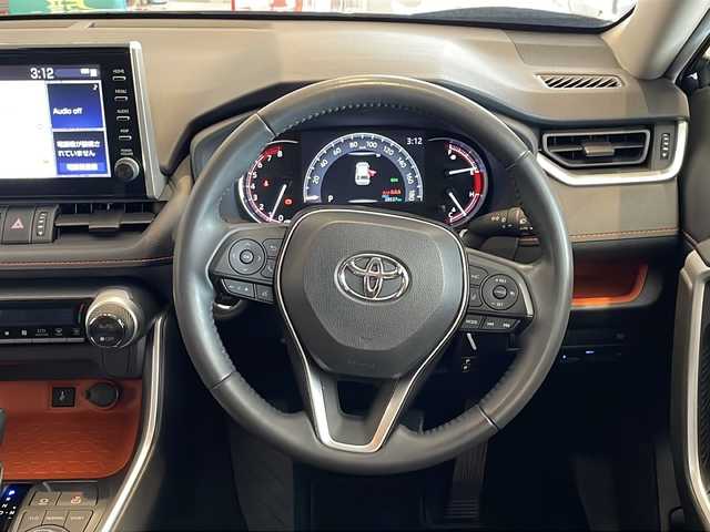トヨタ ＲＡＶ４ アドベンチャー 福井県 2021(令3)年 2.9万km アッシュグレーメタリック/アティチュードブラックマイカ 2トーン 純正9インチナビ/フルセグTV/バックカメラ/トヨタセーフティセンス/BSM/レーダークルーズコントロール/リアクロストラフティックアラート/パーキングサポートブレーキ/ETC/ドライブレコーダー/4WD/MTモード付AT/パワーシート/レザーシート/革巻きステアリング/オートライト/オートハイビーム/LEDヘッドライト/純正19インチAW/純正フロアマット/プッシュスタート/スマートキー