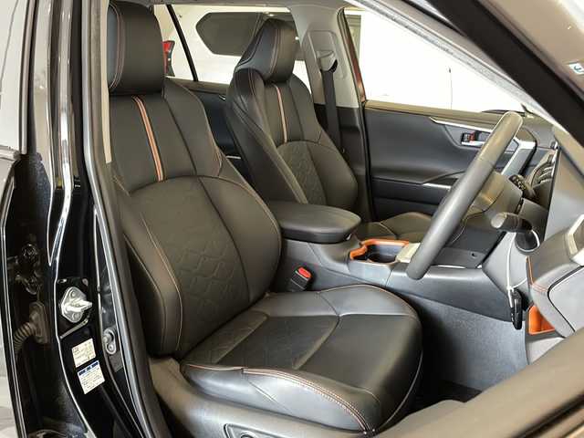 トヨタ ＲＡＶ４ アドベンチャー 福井県 2021(令3)年 2.9万km アッシュグレーメタリック/アティチュードブラックマイカ 2トーン 純正9インチナビ/フルセグTV/バックカメラ/トヨタセーフティセンス/BSM/レーダークルーズコントロール/リアクロストラフティックアラート/パーキングサポートブレーキ/ETC/ドライブレコーダー/4WD/MTモード付AT/パワーシート/レザーシート/革巻きステアリング/オートライト/オートハイビーム/LEDヘッドライト/純正19インチAW/純正フロアマット/プッシュスタート/スマートキー