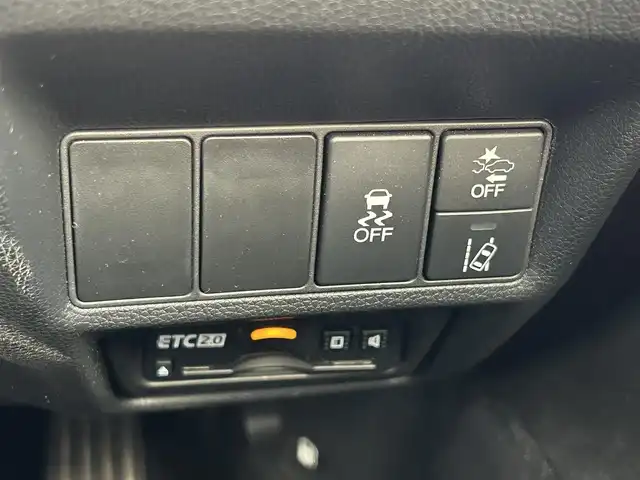 ホンダ ステップワゴン モデューロX ホンダセンシング 埼玉県 2020(令2)年 5.5万km プラチナホワイトパール 登録時54499km/ワンオーナー/純正10型メモリナビゲーション（フルセグTV/BT/AM/FM）/純正後席フリップダウンモニター/B/F/S/全方位カメラ/ホンダセンシング/アダブティブクルーズコントロール/CMBS衝突軽減ブレーキ/誤発進抑制機能/LKAS車線維持支援システム/純正16インチアルミホイール/純正LEDヘッドライト/純正LEDフロントフォグランプ/純正フロアマット/ビルトインETC2.0/両側電動スライドドア/USB入力端子/3列シート/ステアリングスイッチ/革巻きステアリング/合皮ハーフレザーシート/オートライト/電動パーキングブレーキ/電格ウインカーミラー/プッシュスタート/スマートキー/スペアキー1本/保証書/車両/ナビ取扱説明書