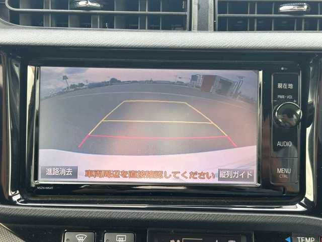 トヨタ アクア G G’s 佐賀県 2016(平28)年 13.8万km ライムホワイトパールクリスタルシャイン 純正SDナビゲーション/・フルセグTV/CD/DVD/SD/Bluetooth/バックカメラ/ビルトインETC/ハーフレザーシート/ISOFIX対応/革巻きステアリング/ステアリングリモコン/G’ｓ17インチアルミホイール/純正LEDヘッドライト/純正LEDフォグランプ/純正LEDデイライト/純正フロアマット/純正ドアバイザ―/新車保証書/取扱説明書/クルーズコントロール/プリクラッシュセーフティ/レーンディパーチャーアラート