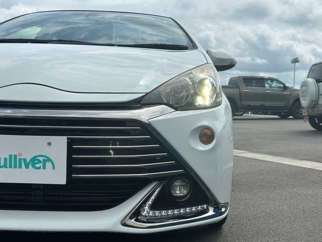 トヨタ アクア G G’s 佐賀県 2016(平28)年 13.8万km ライムホワイトパールクリスタルシャイン 純正SDナビゲーション/・フルセグTV/CD/DVD/SD/Bluetooth/バックカメラ/ビルトインETC/ハーフレザーシート/ISOFIX対応/革巻きステアリング/ステアリングリモコン/G’ｓ17インチアルミホイール/純正LEDヘッドライト/純正LEDフォグランプ/純正LEDデイライト/純正フロアマット/純正ドアバイザ―/新車保証書/取扱説明書/クルーズコントロール/プリクラッシュセーフティ/レーンディパーチャーアラート