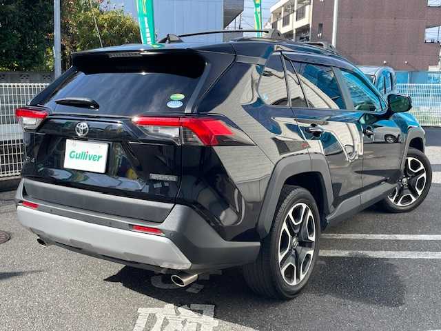 トヨタ ＲＡＶ４ アドベンチャー 大分県 2020(令2)年 3.6万km アティチュードブラックマイカ ワンオーナー/４WD/TRDフロントバンパーガーニッシュ/トヨタセーフティーセンス/・レーダークルーズコントロール/・プリクラッシュセーフティ/・レーントレーシングアシスト/・オートマチックハイビーム/・ブラインドスポットモニター/・パーキングサポートブレーキ/純正SDナビ/【NSZT-Y68T】/DVD/DTV/BT/SD/合皮シート/運転席パワーシート/前席シートヒーター/前席シートベンチレーション/ステアリングヒーター/社外ルーフキャリア/純正ドライブレコーダー/社外デジタルインナーミラー/ドアバイザー/プッシュスタート/スマートキー/スペアキー/純正ビルトインETC2.0