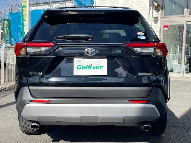 トヨタ ＲＡＶ４ アドベンチャー 大分県 2020(令2)年 3.6万km アティチュードブラックマイカ ワンオーナー/４WD/TRDフロントバンパーガーニッシュ/トヨタセーフティーセンス/・レーダークルーズコントロール/・プリクラッシュセーフティ/・レーントレーシングアシスト/・オートマチックハイビーム/・ブラインドスポットモニター/・パーキングサポートブレーキ/純正SDナビ/【NSZT-Y68T】/DVD/DTV/BT/SD/合皮シート/運転席パワーシート/前席シートヒーター/前席シートベンチレーション/ステアリングヒーター/社外ルーフキャリア/純正ドライブレコーダー/社外デジタルインナーミラー/ドアバイザー/プッシュスタート/スマートキー/スペアキー/純正ビルトインETC2.0