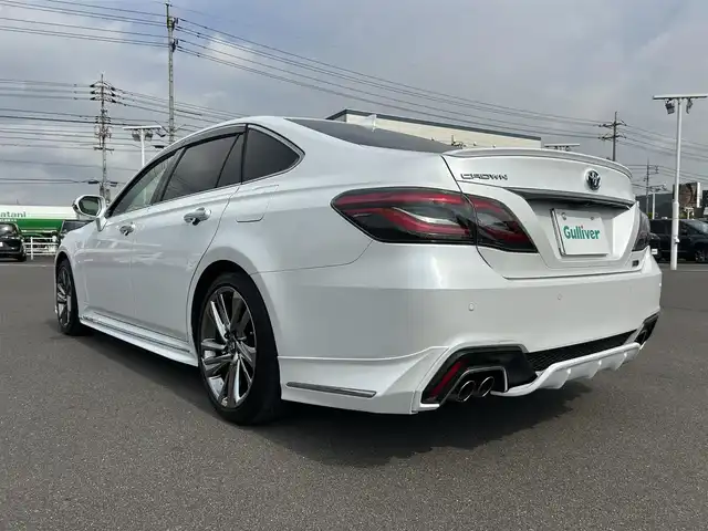 トヨタ クラウン ハイブリッド RS アドバンス 岡山県 2021(令3)年 5万km プレシャスホワイトパール 登録時走行距離　49435km/禁煙車/後期モデル/サンルーフ/TRDエアロ/TRDドアノブカバー/ヘッドアップディスプレイ/純正12.3インチナビ/　(CD/DVD/フルセグTVBluetooth)/全方位カメラ/クルーズコントロール(追従走行あり)/衝突被害軽減システム/車線逸脱警報（レーンキープアシスト）/クリアランスソナー/後側方車両検知警報(ブラインドスポットモニター)/標識認識機能/ドライブレコーダー/ビルトインETC2.0/レーダー探知機（TZ-R203L）/レザーシート/シートヒーター(D・N席)/エアシート(D・N席)/パワーシート(D席メモリ機能付）/革巻きステアリング/ステアリングスイッチ/デジタルインナーミラー/純正LEDヘッドライト/フォグライト/オートライト/ヘッドライトウォッシャー/プッシュスタート/カードキー/MTモード付きAT/アイドリングストップ/純正アルミホイール 18インチ/ドアバイザー/シーケンシャルウインカー/電動格納ミラー/オートリトラミラー/純正フロアマット/横滑防止装置/盗難防止装置/取扱説明書/ナビ取扱説明書