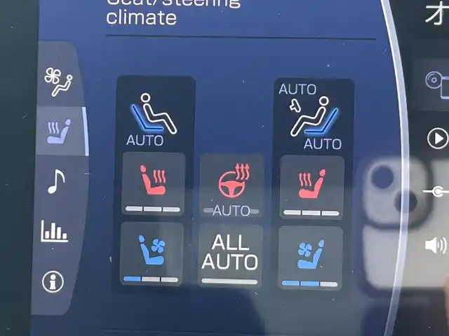 トヨタ クラウン ハイブリッド RS アドバンス 岡山県 2021(令3)年 5万km プレシャスホワイトパール 登録時走行距離　49435km/禁煙車/後期モデル/サンルーフ/TRDエアロ/TRDドアノブカバー/ヘッドアップディスプレイ/純正12.3インチナビ/　(CD/DVD/フルセグTVBluetooth)/全方位カメラ/クルーズコントロール(追従走行あり)/衝突被害軽減システム/車線逸脱警報（レーンキープアシスト）/クリアランスソナー/後側方車両検知警報(ブラインドスポットモニター)/標識認識機能/ドライブレコーダー/ビルトインETC2.0/レーダー探知機（TZ-R203L）/レザーシート/シートヒーター(D・N席)/エアシート(D・N席)/パワーシート(D席メモリ機能付）/革巻きステアリング/ステアリングスイッチ/デジタルインナーミラー/純正LEDヘッドライト/フォグライト/オートライト/ヘッドライトウォッシャー/プッシュスタート/カードキー/MTモード付きAT/アイドリングストップ/純正アルミホイール 18インチ/ドアバイザー/シーケンシャルウインカー/電動格納ミラー/オートリトラミラー/純正フロアマット/横滑防止装置/盗難防止装置/取扱説明書/ナビ取扱説明書