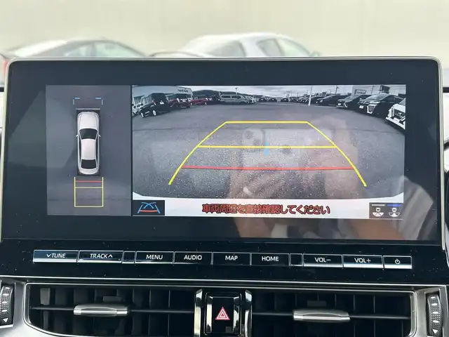 トヨタ クラウン ハイブリッド RS アドバンス 岡山県 2021(令3)年 5万km プレシャスホワイトパール 登録時走行距離　49435km/禁煙車/後期モデル/サンルーフ/TRDエアロ/TRDドアノブカバー/ヘッドアップディスプレイ/純正12.3インチナビ/　(CD/DVD/フルセグTVBluetooth)/全方位カメラ/クルーズコントロール(追従走行あり)/衝突被害軽減システム/車線逸脱警報（レーンキープアシスト）/クリアランスソナー/後側方車両検知警報(ブラインドスポットモニター)/標識認識機能/ドライブレコーダー/ビルトインETC2.0/レーダー探知機（TZ-R203L）/レザーシート/シートヒーター(D・N席)/エアシート(D・N席)/パワーシート(D席メモリ機能付）/革巻きステアリング/ステアリングスイッチ/デジタルインナーミラー/純正LEDヘッドライト/フォグライト/オートライト/ヘッドライトウォッシャー/プッシュスタート/カードキー/MTモード付きAT/アイドリングストップ/純正アルミホイール 18インチ/ドアバイザー/シーケンシャルウインカー/電動格納ミラー/オートリトラミラー/純正フロアマット/横滑防止装置/盗難防止装置/取扱説明書/ナビ取扱説明書