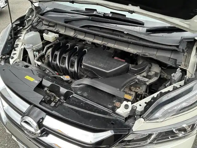 日産 セレナ ハイウェイスター Vセレクション 山形県 2018(平30)年 9.5万km ブリリアントホワイトパール 純正9インチナビ/FM/AM/フルセグ/DVD/Bluetooth/両側パワースライドア/衝突軽減ブレーキ/クルーズコントロール/アイドリングストップ/バックカメラ/横滑り防止装置/LEDライト/フォグランプ/純正バイザー/純正マット/スマートキー/スペアキー/ETC