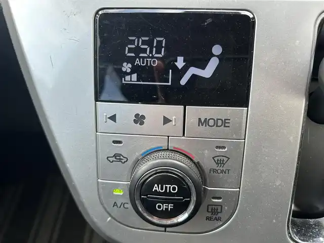 ダイハツ キャスト アクティバ G リミテッド SAⅢ 滋賀県 2018(平30)年 7.3万km スプラッシュブルーM 純正メモリナビ/・フルセグTV/FM/AM/CD/DVD/・Bluetooth/SD/iPod/全方位カメラ/ドライブレコーダー/ETC/前席シートヒーター/コーナーセンサー/衝突回避・軽減ブレーキ機能/誤発進抑制機能/車線逸脱警報/先行車発進お知らせ機能/LEDヘッドライト/オートライト/オートハイビーム/フォグランプ/プッシュスタート/スマートキ×２/ドアバイザー