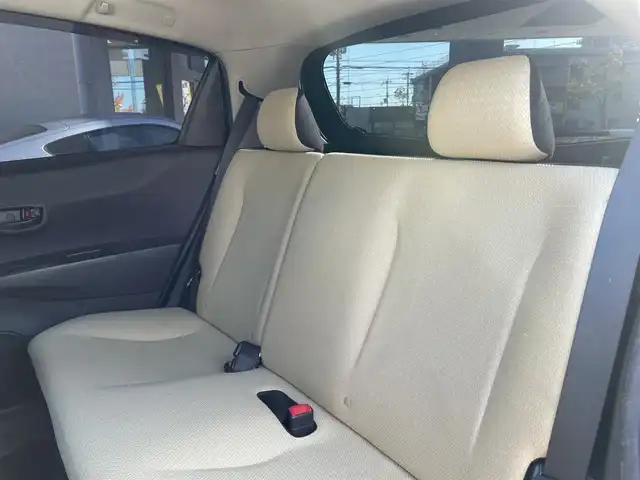 トヨタ ヴィッツ F 和歌山県 2011(平23)年 6万km ブラックマイカ アイドリングストップ/ETC/純正フロアマット/純正ドアバイザー/取扱説明書/保証書