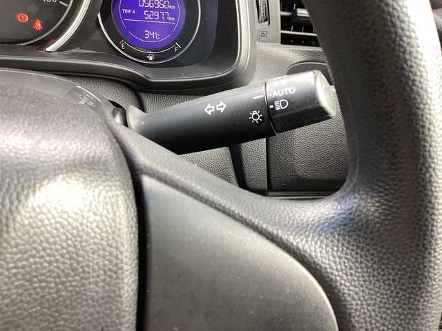 ホンダ フィット 13G Lパッケージ 栃木県 2014(平26)年 5.7万km ミラノレッド  ワンオーナー/ メモリナビ/ フルセグテレビ/ バックカメラ/ プッシュスタート/ ETC/ LEDヘッドライト/ 純正フロアマット/ スペアスマートキー/ 取説・ナビ説・保証書