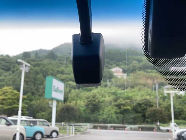 トヨタ クラウン ハイブリッド RS アドバンス 佐賀県 2019(令1)年 5.7万km ホワイトパールクリスタルシャイン 純正ナビ/バックカメラ/トヨタセーフティセンス/・プリクラッシュセーフティ/・レーンディパーチャーアラート/・オートハイビーム/・アダプティブクルーズコントロール/クリアランスソナー/ブラインドスポットモニター/リアクロストラフィックアラート/ヘッドアップディスプレイ/電動パーキングブレーキ/オートブレーキホールド/ハーフレザーシート/メモリ付きパワーシート/ドライブレコーダー/プッシュスタート/スマートキー/LEDヘッドライト/フォグライト/純正アルミホイール