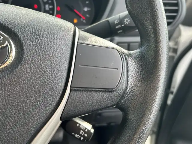 トヨタ ノア X 愛知県 2021(令3)年 5.5万km ホワイトパールクリスタルシャイン トヨタセーフティセンス/　・プリクラッシュセーフティ/　・レーンディバーチャアラート/　・オートマチックハイビーム/クルーズコントロール/フリップダウンモニター/純正SDナビ/　・フルセグTV/　・Bluetooth/　・CD/DVD/　・AM/FM/バックカメラ/ビルトインETC/ドライブレコーダー/両側パワースライドドア/LEDヘッドライト/オートライト/キーレス/スペアキー