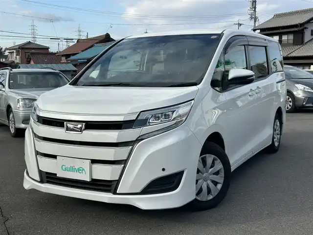 トヨタ ノア X 愛知県 2021(令3)年 5.5万km ホワイトパールクリスタルシャイン トヨタセーフティセンス/　・プリクラッシュセーフティ/　・レーンディバーチャアラート/　・オートマチックハイビーム/クルーズコントロール/フリップダウンモニター/純正SDナビ/　・フルセグTV/　・Bluetooth/　・CD/DVD/　・AM/FM/バックカメラ/ビルトインETC/ドライブレコーダー/両側パワースライドドア/LEDヘッドライト/オートライト/キーレス/スペアキー