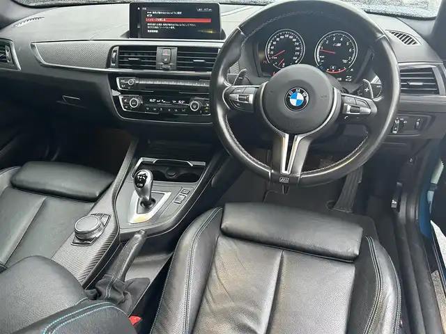 ＢＭＷ Ｍ２ 埼玉県 2017(平29)年 2.9万km ロングビーチブルーメタリック 黒革/harman/kardon/純正HDDナビ/(Bluetooth/USB/CD/DVD)/バックカメラ/オートクルーズコントロール/シートヒーター/純正19インチホイール/パワーシート/LEDヘッドライト/レーンキープアシスト/スマートキー/ETC
