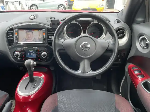 日産 ジューク 15RX パーソナライズパック 神奈川県 2013(平25)年 6.5万km パッションレッド 純正メモリナビ/　（CD・DVD・Bluetooth）/フルセグTV/バックカメラ/純正17インチAW/スマートキー×2/保証書/取扱説明書
