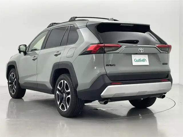 トヨタ ＲＡＶ４ アドベンチャー 熊本県 2019(令1)年 6.7万km アーバンカーキ 禁煙車　/アルパイン９インチナビ（ＣＤ・ＤＶＤ・フルセグ・ＢＴ・ＳＤ・ＵＳＢ・HDMI）/バックカメラ　/社外前後ドライブレコーダー　/ビルトインＥＴＣ　/レーダークルーズコントロール　/運転席パワーシート　/衝突軽減ブレーキ/レーンキープアシスト/先行車発進お知らせ/ダウンヒルアシスト/横滑り防止/パワーバックドア/社外フロアマット/純正19インチAW/オートライト/オートマチックハイビーム/LEDヘッドライト/フォグライト/スマートキー/プッシュスタート