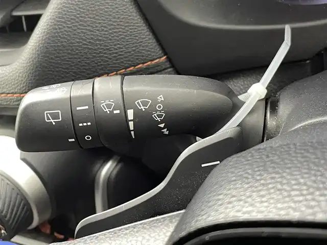 トヨタ ＲＡＶ４ アドベンチャー 熊本県 2019(令1)年 6.7万km アーバンカーキ 禁煙車　/アルパイン９インチナビ（ＣＤ・ＤＶＤ・フルセグ・ＢＴ・ＳＤ・ＵＳＢ・HDMI）/バックカメラ　/社外前後ドライブレコーダー　/ビルトインＥＴＣ　/レーダークルーズコントロール　/運転席パワーシート　/衝突軽減ブレーキ/レーンキープアシスト/先行車発進お知らせ/ダウンヒルアシスト/横滑り防止/パワーバックドア/社外フロアマット/純正19インチAW/オートライト/オートマチックハイビーム/LEDヘッドライト/フォグライト/スマートキー/プッシュスタート