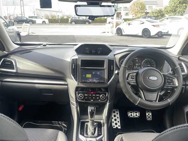 スバル フォレスター ハイブリッド アドバンス 福島県 2023(令5)年 5.3万km パール ４WD/衝突軽減ブレーキ/社外SDナビ/（DVD/SD/FM/AM/Bluetooth）/ワンセグTV/バックカメラ/ハーフレザーシート/前席シートヒーター/前席パワーシート/ハンドルヒーター/レーンキープアシスト/横滑り防止装置/ETC/LEDヘッドライト/オートライト/前後ドラレイブレコーダー/純正フロアマット/純正18インチAW/プッシュスタート/スマートキー