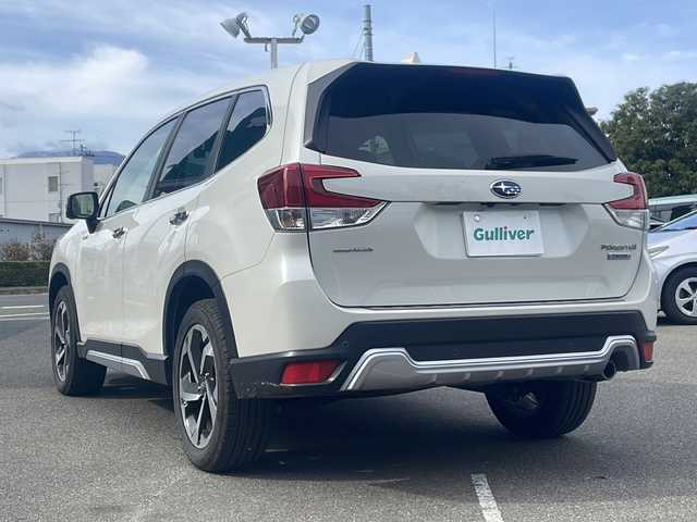 スバル フォレスター ハイブリッド アドバンス 福島県 2023(令5)年 5.3万km パール ４WD/衝突軽減ブレーキ/社外SDナビ/（DVD/SD/FM/AM/Bluetooth）/ワンセグTV/バックカメラ/ハーフレザーシート/前席シートヒーター/前席パワーシート/ハンドルヒーター/レーンキープアシスト/横滑り防止装置/ETC/LEDヘッドライト/オートライト/前後ドラレイブレコーダー/純正フロアマット/純正18インチAW/プッシュスタート/スマートキー