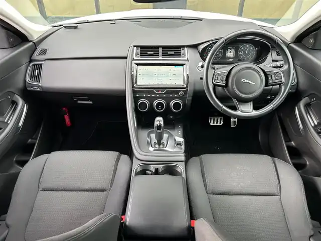 ジャガー Ｅペース HSE 180PS 石川県 2018(平30)年 5.2万km 白 衝突軽減ブレーキ/アダプティブクルーズコントロール/ブラインドスポットモニター/純正ナビ/ＡｐｐｌｅＣａｒＰｌａｙ/３６０カメラ/クリアランスソナー/ＬＥＤヘッドライト/オートライト/液晶メーター