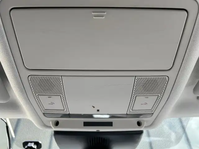 ジャガー Ｅペース HSE 180PS 石川県 2018(平30)年 5.2万km 白 衝突軽減ブレーキ/アダプティブクルーズコントロール/ブラインドスポットモニター/純正ナビ/ＡｐｐｌｅＣａｒＰｌａｙ/３６０カメラ/クリアランスソナー/ＬＥＤヘッドライト/オートライト/液晶メーター