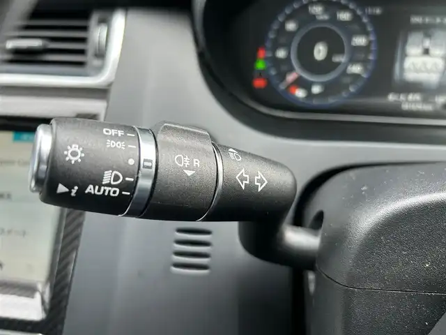 ジャガー Ｅペース HSE 180PS 石川県 2018(平30)年 5.2万km 白 衝突軽減ブレーキ/アダプティブクルーズコントロール/ブラインドスポットモニター/純正ナビ/ＡｐｐｌｅＣａｒＰｌａｙ/３６０カメラ/クリアランスソナー/ＬＥＤヘッドライト/オートライト/液晶メーター