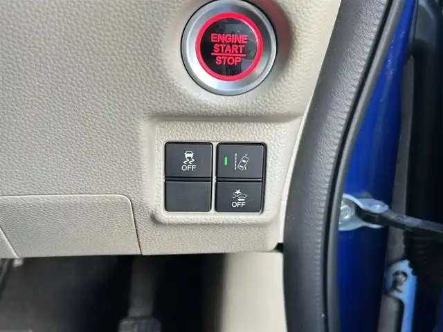 ホンダ Ｎ ＢＯＸ G ホンダセンシング 宮城県 2018(平30)年 2.2万km ブリリアントスポーティブルーメタリック2トーン ホンダセンシング/●衝突軽減ブレーキ〈CMBS〉/●誤発進抑制機能/●後方誤発進抑制機能/●歩行者事故低減ステアリング/●路外逸脱抑制機能/●ACC〈アダプティブ・クルーズ・コントロール〉/●LKAS〈車線維持支援システム〉/●オートハイビーム/●先行車発進お知らせ機能/●標識認識機能/純正ナビ（VXM-184VFi）/・CD/DVD/・Bluetooth/・フルセグTV/バックカメラ/ビルトインETC/両側スライドドア/ステアリングスイッチ/フルLEDヘッドランプ/オートライト/スマートキー＆プッシュスタート/スペアキー1本/電動格納ミラー/純正フロアマット/ドアバイザー/Wエアバッグ