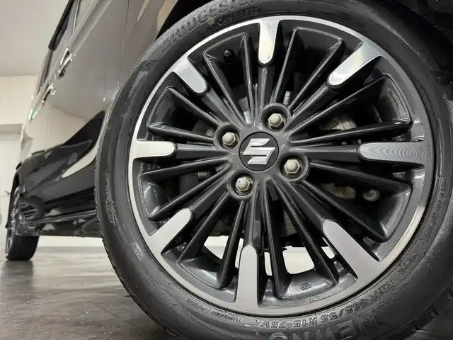 スズキ スペーシア カスタム HYBRID XS ターボ 三重県 2021(令3)年 2.4万km アーバンブラウンパールメタリック マイルドハイブリッド・ターボ/FF/MTモード付インパネCVT/カロッツェリア 7インチナビ AVIC-RZ811/（CD/DVD/MSV/SD/FM/AM/TV/Bluetooth/iPod/USB/HDMI/AUX）/【OP】全方位モニター/両側パワースライドドア/ドライブレコーダー 前方/スズキセーフティサポート/・デュアルカメラブレーキサポート/・車線逸脱警報/・車線逸脱抑制機能/・ふらつき警報/・アダプティブクルーズコントロール［ACC］/・リヤパーキングセンサー/・ハイビームアシスト/・先行車発進お知らせ/装備/・カラーヘッドアップディスプレイ/・シートヒーター（D）/・オートエアコン/・オートライト/・LEDヘッドランプ/・プッシュスタート/・パワーウインドウ/・ウインカー付電動格納ドアミラー/・純正15inAW/・スマートキーx2/など