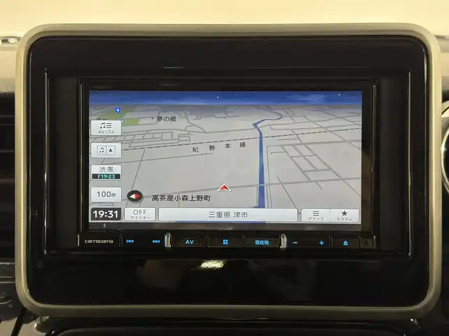 スズキ スペーシア カスタム HYBRID XS ターボ 三重県 2021(令3)年 2.4万km アーバンブラウンパールメタリック マイルドハイブリッド・ターボ/FF/MTモード付インパネCVT/カロッツェリア 7インチナビ AVIC-RZ811/（CD/DVD/MSV/SD/FM/AM/TV/Bluetooth/iPod/USB/HDMI/AUX）/【OP】全方位モニター/両側パワースライドドア/ドライブレコーダー 前方/スズキセーフティサポート/・デュアルカメラブレーキサポート/・車線逸脱警報/・車線逸脱抑制機能/・ふらつき警報/・アダプティブクルーズコントロール［ACC］/・リヤパーキングセンサー/・ハイビームアシスト/・先行車発進お知らせ/装備/・カラーヘッドアップディスプレイ/・シートヒーター（D）/・オートエアコン/・オートライト/・LEDヘッドランプ/・プッシュスタート/・パワーウインドウ/・ウインカー付電動格納ドアミラー/・純正15inAW/・スマートキーx2/など