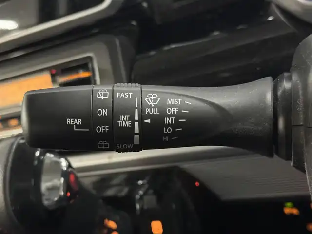 スズキ スペーシア カスタム HYBRID XS ターボ 三重県 2021(令3)年 2.4万km アーバンブラウンパールメタリック マイルドハイブリッド・ターボ/FF/MTモード付インパネCVT/カロッツェリア 7インチナビ AVIC-RZ811/（CD/DVD/MSV/SD/FM/AM/TV/Bluetooth/iPod/USB/HDMI/AUX）/【OP】全方位モニター/両側パワースライドドア/ドライブレコーダー 前方/スズキセーフティサポート/・デュアルカメラブレーキサポート/・車線逸脱警報/・車線逸脱抑制機能/・ふらつき警報/・アダプティブクルーズコントロール［ACC］/・リヤパーキングセンサー/・ハイビームアシスト/・先行車発進お知らせ/装備/・カラーヘッドアップディスプレイ/・シートヒーター（D）/・オートエアコン/・オートライト/・LEDヘッドランプ/・プッシュスタート/・パワーウインドウ/・ウインカー付電動格納ドアミラー/・純正15inAW/・スマートキーx2/など