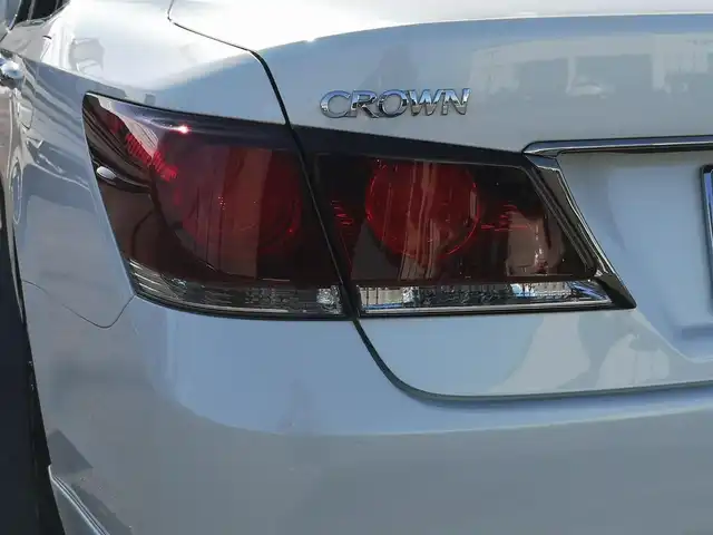 トヨタ クラウン ハイブリッド アスリートS 茨城県 2015(平27)年 4万km ホワイトパールクリスタルシャイン 純正ナビ/【AM・FM・CD・DVD・HDD・USＢ・ＢＴ・ＴＶ】/サンルーフ/パワーシート/シートヒーター/エアシート/ステアリングヒーター/MTモード付AT/クルコン/ETC/Bカメラ/ステリモ/オートライト/Fフォグ/LEDライト/プッシュスタート/スマートキー