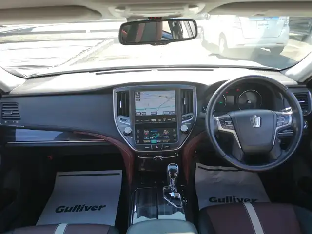 トヨタ クラウン ハイブリッド アスリートS 茨城県 2015(平27)年 4万km ホワイトパールクリスタルシャイン 純正ナビ/【AM・FM・CD・DVD・HDD・USＢ・ＢＴ・ＴＶ】/サンルーフ/パワーシート/シートヒーター/エアシート/ステアリングヒーター/MTモード付AT/クルコン/ETC/Bカメラ/ステリモ/オートライト/Fフォグ/LEDライト/プッシュスタート/スマートキー