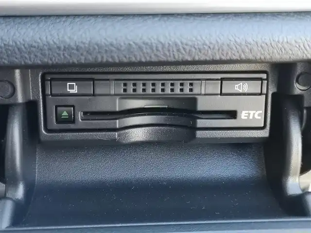 トヨタ クラウン ハイブリッド アスリートS 茨城県 2015(平27)年 4万km ホワイトパールクリスタルシャイン 純正ナビ/【AM・FM・CD・DVD・HDD・USＢ・ＢＴ・ＴＶ】/サンルーフ/パワーシート/シートヒーター/エアシート/ステアリングヒーター/MTモード付AT/クルコン/ETC/Bカメラ/ステリモ/オートライト/Fフォグ/LEDライト/プッシュスタート/スマートキー