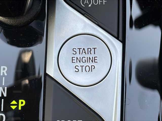 ＢＭＷ ２１８ｉ グランクーペ Mスポーツ 岐阜県 2020(令2)年 2.1万km サファイアブラックP 純正メモリナビ　/前後ドライブレコーダー　/バックカメラ　/レーダークルーズコントロール　/ＥＴＣ　/前後コーナーセンサー　/横滑り防止装置　/アイドリングストップ　/ＬＥＤヘッドライト　/オートライト　/ＬＥＤヘッドライト/革巻きステアリング/ステアリングスイッチ/ハーフレザーシート/パワーシート/純正18インチアルミホイール/プッシュスタート/スマートキー